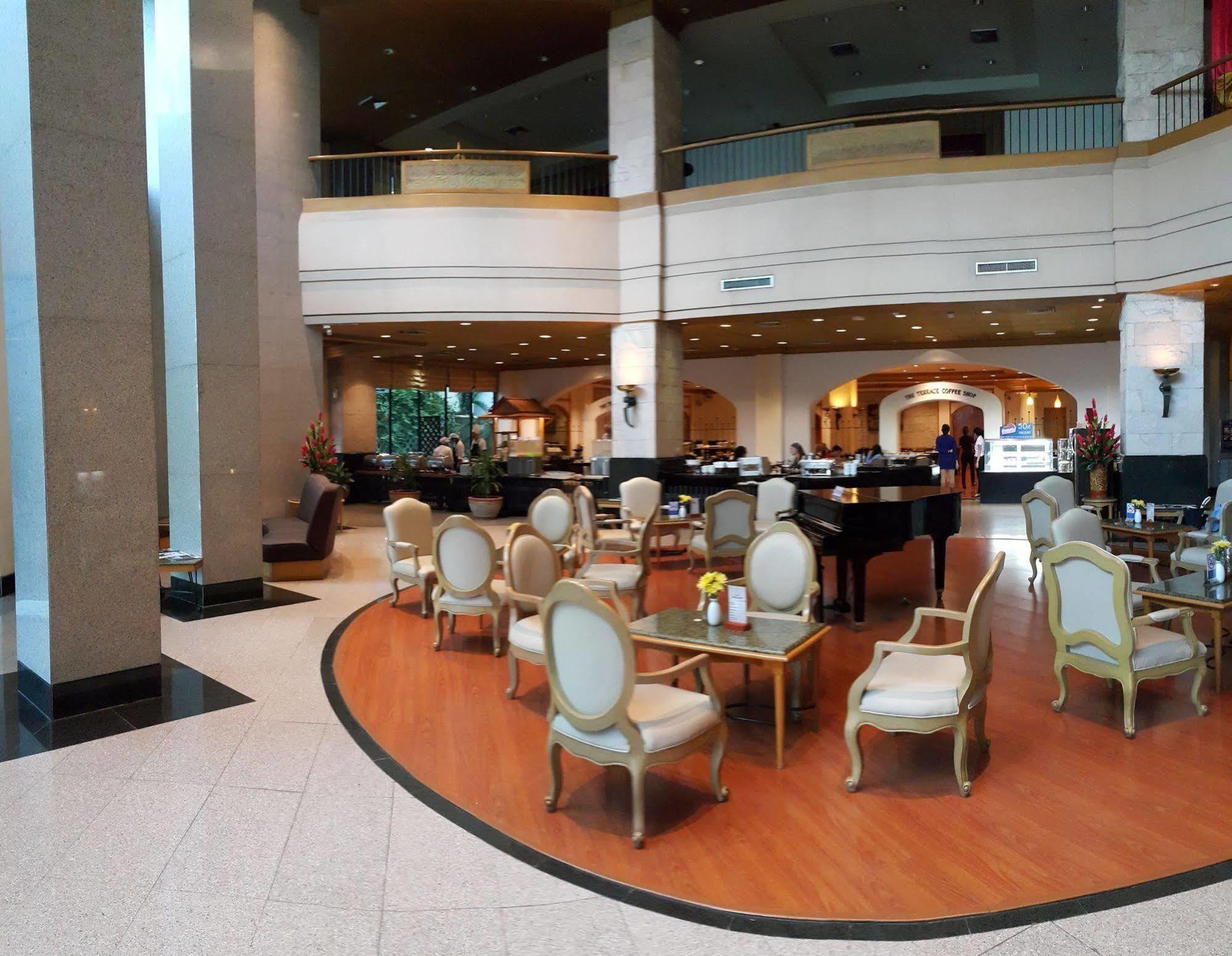 Chon Inter Hotel Chonburi Eksteriør bilde