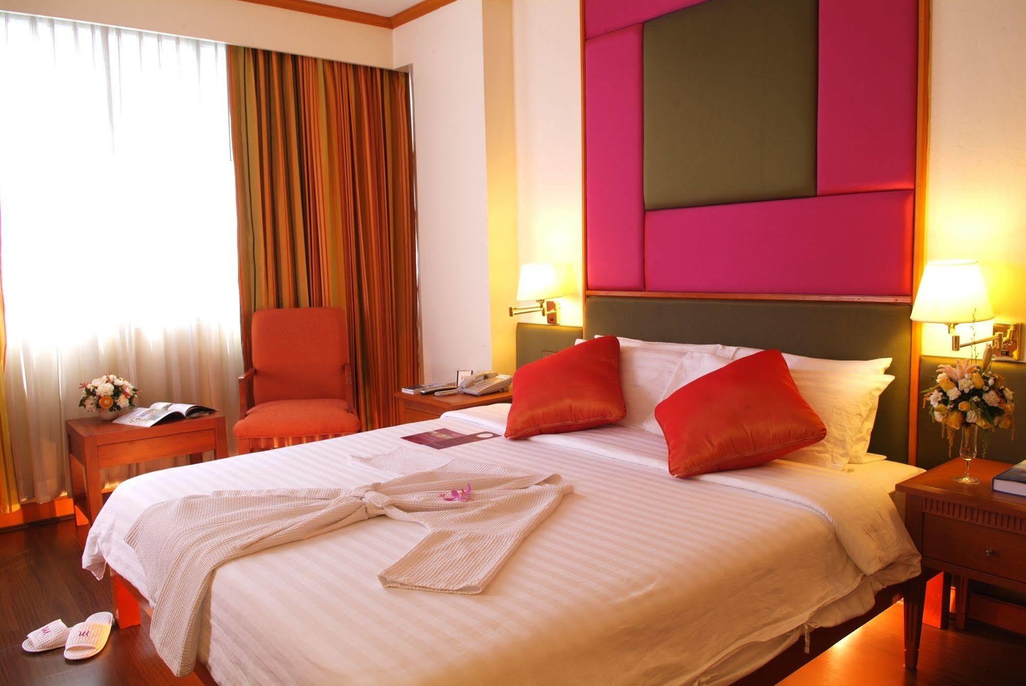 Chon Inter Hotel Chonburi Rom bilde
